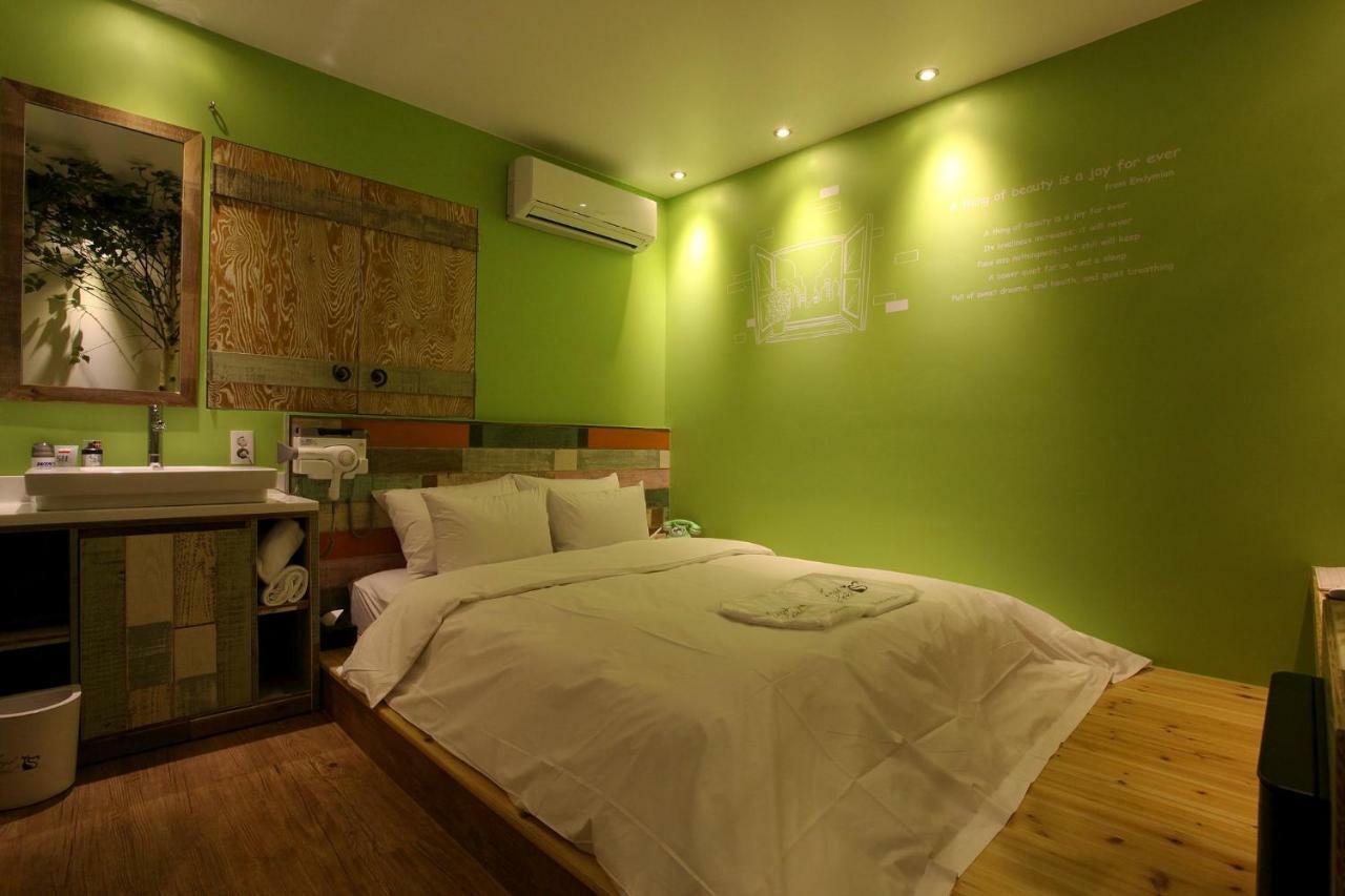 Lush Hotel Seoul Exterior photo